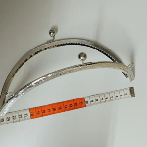 Fermoir pour sac à main argenté antique - élégance vintage 