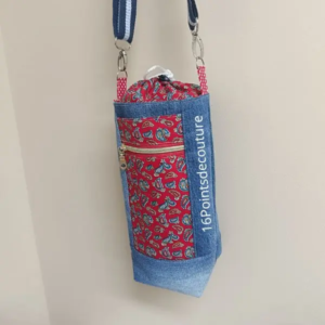 Sac de transport Adèle en jean recyclé – motif coton rouge Modèle unique éco-responsable
