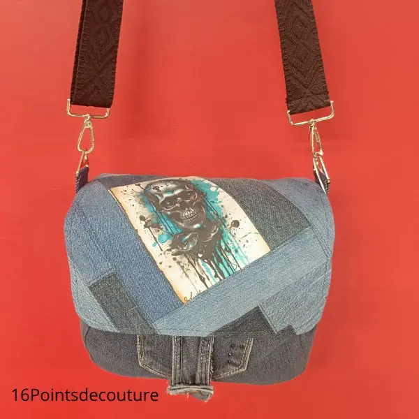 Sac Besace avec Rabat – Motif Tête de Mort Jean Recyclé1