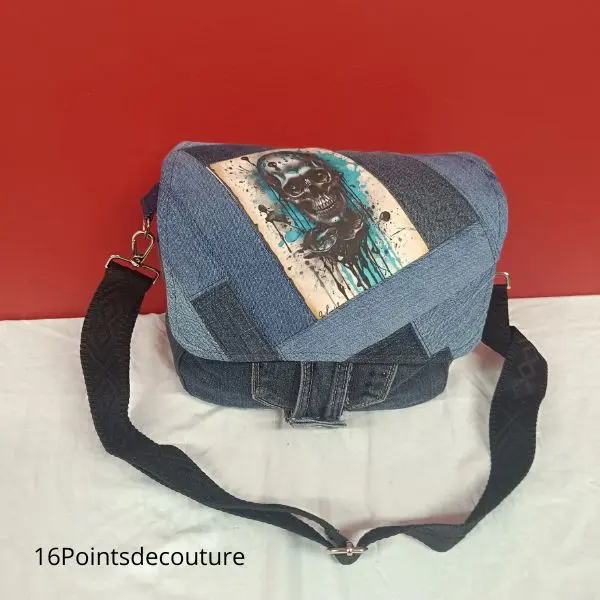 Sac Besace avec Rabat – Motif Tête de Mort Jean Recyclé3