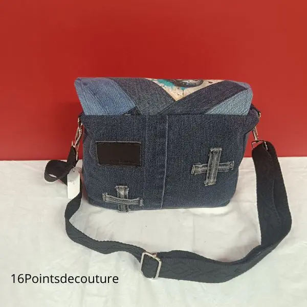 Sac Besace avec Rabat – Motif Tête de Mort Jean Recyclé4